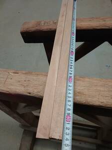 ハードメープル　No.240411-K　無垢　乾燥材　角材（長さ640㎜ｘ幅25㎜ｘ厚み23㎜）　２本　木材　DIY　小物作りに