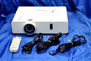 ★輝度4000lm/3109h★ Panasonic/液晶プロジェクター ◆PT-VW355N / リモコン・HDMI・VGAケーブル付◆ 50485Y