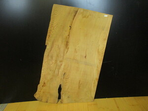 9090311 杉杢◇90cm×49cm～58cm×厚1.3cm☆無垢板１枚板 木材 板 DIY 板材 天板 棚板 テーブル 看板 花台など種類豊富！