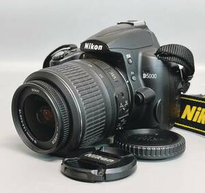 ニコン D5000 デジタル一眼レフカメラ 純正ストラップ付き（NIKON DX AF-S NIKKOR 18-55mm 1:3.5-5.6G VR）