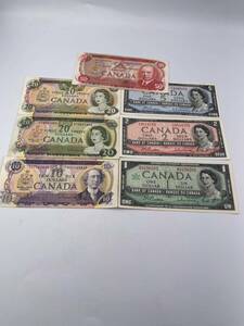 カナダドル旧紙幣 セット 50CAD×1枚 20CAD×2枚 10CAD×1枚 5CAD×1枚 2CAD×1枚 1CAD×1枚 計107CAD
