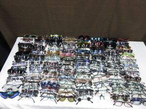 5D170NZ◎Zoff/JINS/サングラス/老眼鏡などを含む 200点超え 大量まとめ売り 眼鏡 ジャンク◎中古