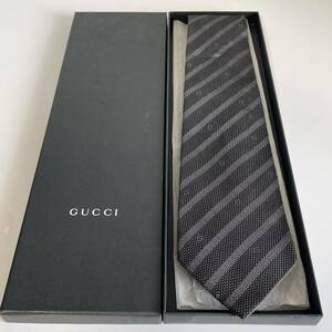 グッチ（GUCCI） 黒Gストライプネクタイ