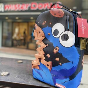 特別限定版 SPRAYGROUND スプレイグラウンド USA正規品 セサミストリート COOKIE SHARKBITE クッキーモンスター バックパック 歯形