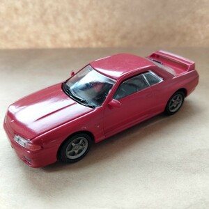 日産　スカイライン　GT-R ミニカー　1/64　稀少な赤ボディ　R32 GT-R 　ミニカー