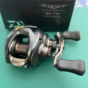 中古品　ダイワ　スティーズ　STEEZ SV TW 1016SV-H 右ハンドル