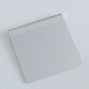 〈即決〉 APPLE アップル Magic Trackpad A1339 ［ゆうパケット発送対応］