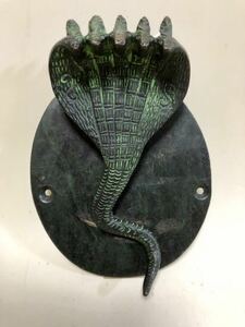 インド産 ユニーク♪ ブロンズ製 5頭の蛇型ドアノッカー 魔除け