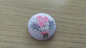 薔薇　花束　刺繍ブローチ