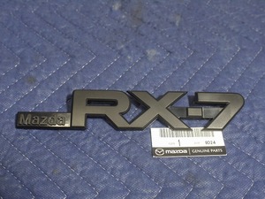 US4466◎新品　FC3S　 サバンナ　RX-7　輸出用　純正　mazda RX-7 　リア　エンブレム