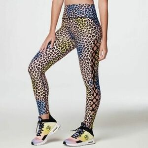 【正規品・新品】Sサイズ☆ZUMBA☆ズンバ☆Roller Glam High Waisted Ankle Leggings