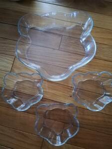 クマ型・ガラス・ガラス食器★4個セット・大24.8×23×5・小12.3×11.5×4.2★長期保管品