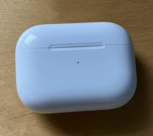 【Apple純正】AirPods Pro (A2084)ケース付き ※ジャンク：右耳使えません。