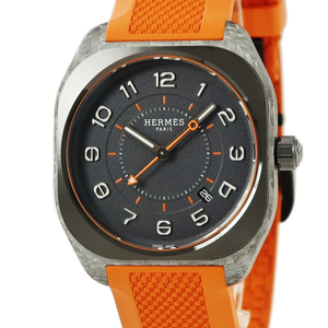 【3年保証】 エルメス H08 グラスファイバー W402992WW00 SP1.746c 未使用 黒 オレンジ アラビア 角型 軽量 自動巻き メンズ 腕時計