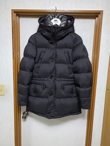 44 新品 BURBERRY ダウンジャケット