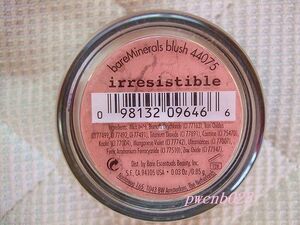 ★即決 新品 ベアミネラル イジレスタブル 0.85ｇチークカラー★irresistible Blush