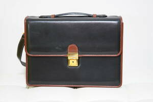 イタリア製 バラスコリ(VALASCOLI) BAG セカンドバッグ 小型 ビジネスバッグ 仕事鞄 背面隠しファスナーポケット 鍵 クロシェット 付き