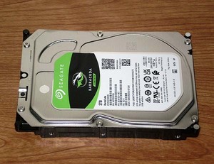 ★ 2TB ★ Seagate Barracuda 【 ST2000DM005 】 新同品 ★ZQG