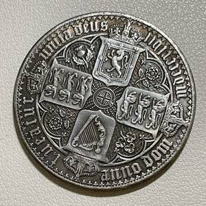 イギリス 硬貨 古銭 ヴィクトリア女王 クラウン イングランド スコットランド アイルランド 1フロリン 国章 紋章 コイン 重21.41g
