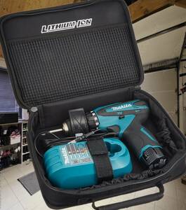 新品未開封 マキタ (Makita) 電動工具 DIY 充電式 ドライバドリル 10.8V 本体付属 バッテリー 1個 メンテナンス作業 作業効率抜群 