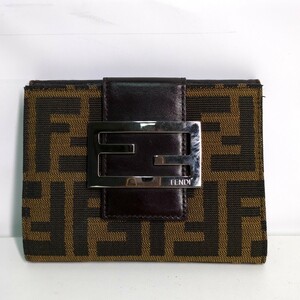 FENDI フェンディ ズッカ柄 ブラウン系 二つ折り 財布 FF金具 コンパクトウォレット T0423