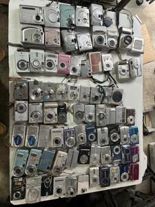 デジタルカメラ　デジカメ　大量　Canon　SONY　OLYMPUS　Nikon　FUJIFILM　LUMIX　CASIO等　75台　現状品・ジャンク品
