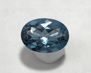 天然 ブルートパーズ　ルース　14.9ct　3.0g