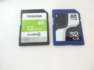 TOSHIBAなど　SDHCメモリカード　32GB　2枚セット　中古動作品
