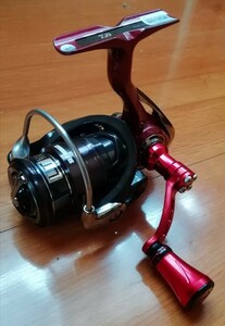 フルベアリング9/1 国内発送 海外モデル DAIWA FUEGO CS LT 1000S-XH SLP WORKS LT β スプール 1000S Linmo Fish カスタムハンドル セット