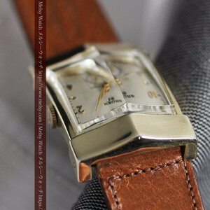 グリュエンの騎士の兜を彷彿とさせるアンティーク腕時計【1951年頃】 ★要確認：海外発送品★《商品番号W1552》