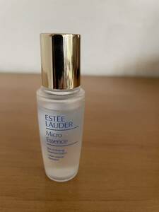 新品未使用　エスティーローダー ESTEE LAUDER マイクロエッセンスローション　15ml 化粧水　旅行携帯