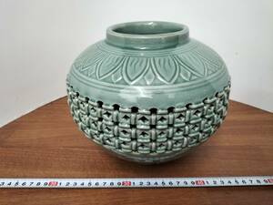 コレクション　昭和　レトロ　アンティーク　壺　陶器　青磁　飾り　花瓶　置物