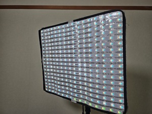 FalconEyes RGBW撮影用ライト 折り畳み式 100W