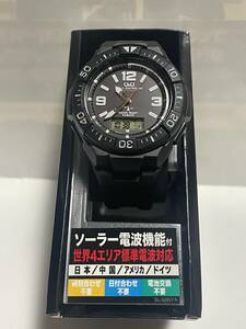 新品・CITIZEN・Q&Q／ソーラー電波時計・動作正常／メンズ・黒・クォーツ