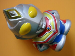 ウルトラマンダイナ　ミニ貯金箱【プラスチック製】サイズ約8cm／商品説明欄全部必読！入札条件＆取引条件厳守！