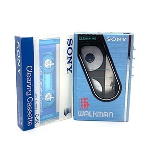 超美品 極上音質 整備済高音質完全動作品 SONY ウォークマン WM-30 ブルー カセットケースサイズ SUPER SOUND C-1K付