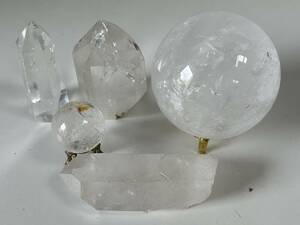 Hj626◆水晶◆クリスタル 置物 オブジェ 飾り石 球 珠 総重量2.6kg