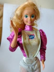 1966年製 ビンテージ バービー人形 若々しいお衣裳 アクセサリー