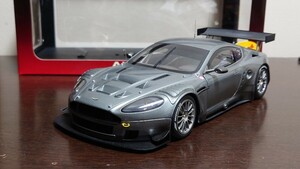 【美品希少】Aston Martin DBR9 [Plain Body Version] アストンマーチン 1/18 AUTOart [ル・マン24時間耐久 2005 プレーンボディガンメタ]