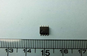 面実装 パワーアンプ LM4871M(2個) ナショセミ(National Semiconductor） (出品番号103）