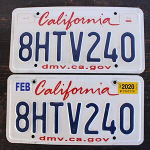 【送料無料】2枚セット! * カリフォルニア ナンバープレート 2020年 ライセンスプレート カープレート CALIFORNIA 「8HTV240」 *67*
