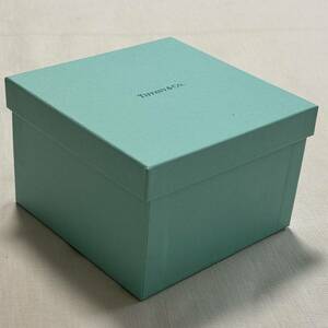  TIFFANY&Co.　ティファニ―　箱　水色　13.6×13.6×9㎝　　美品