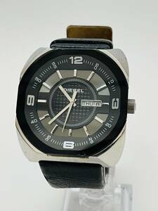 動作未確認　DIESEL ディーゼル DZ-1117 メンズ クォーツ 腕時計