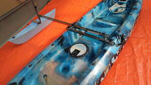 B-1安定リガー ワンタッチベースバー付　シットオンリベットタイプ　浮き具アウトリガーを付け安定・安心・安全な釣りが可能