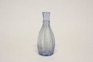 harip 「古ガラス」 （シノダしょうゆてん） 青色醤油瓶