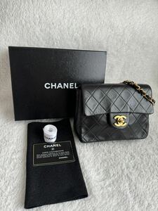 極美品　CHANEL ミニマトラッセ　チェーンショルダーバッグ　ラムスキン