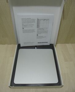 Apple USB Super Drive　Model A1379 箱入り保管品／ 機能テスト済み（アップル USB スーパードライブ）