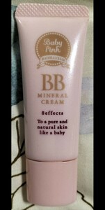 ★送料：出品者負担☆　中古品　Baby Pink　ベビーピンク　BB MINERAL CREAM　BBクリーム　ライトカラー　化粧下地　ファンデーション