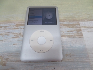 160GB★Apple A1238 デジタルオーディオプレーヤー iPod classic アップル アイポッド クラシック 純正イヤホン付 動作品 94841★！！