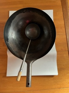 中華鍋とお玉